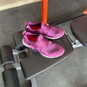 TIEM Purple Cycling Shoes w/spd clips